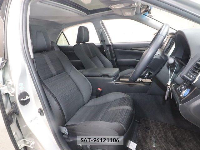 Toyota CROWN SEDAN 2013-07 4040158-3