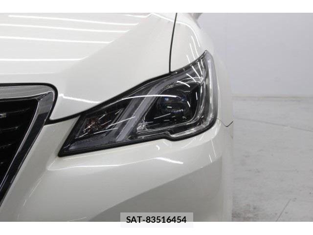 Toyota CROWN SEDAN 2016-03 4040168-14