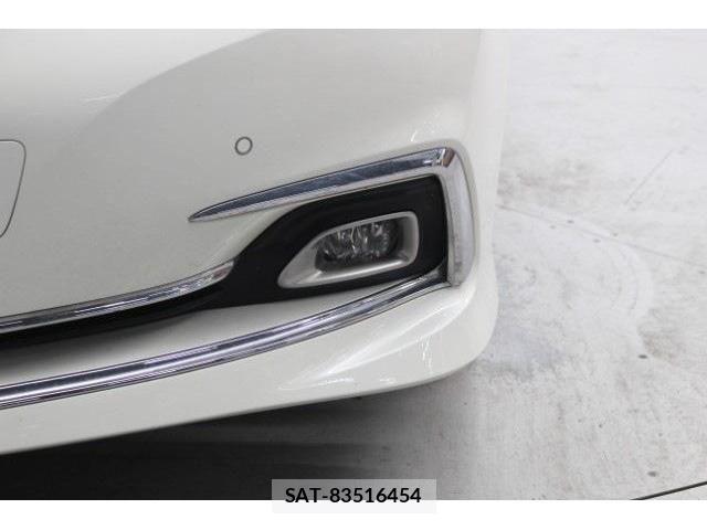 Toyota CROWN SEDAN 2016-03 4040168-15