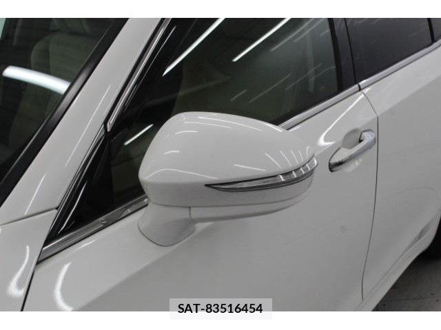Toyota CROWN SEDAN 2016-03 4040168-16