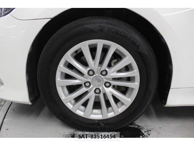 Toyota CROWN SEDAN 2016-03 4040168-23