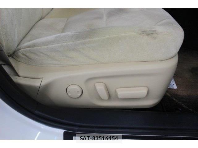 Toyota CROWN SEDAN 2016-03 4040168-27