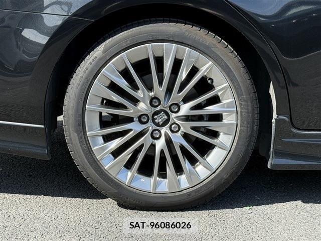 Toyota CROWN SEDAN 2020-04 4040142-18