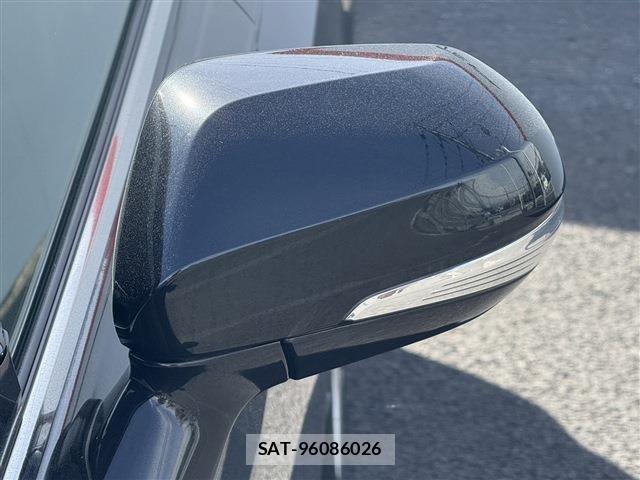 Toyota CROWN SEDAN 2020-04 4040142-20