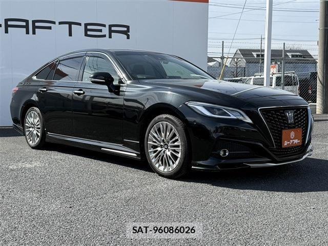 Toyota CROWN SEDAN 2020-04 4040142-2