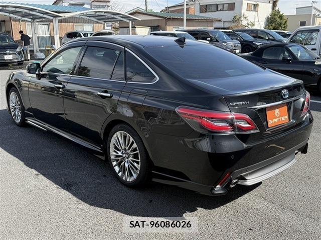 Toyota CROWN SEDAN 2020-04 4040142-6