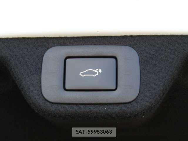 Toyota CROWN SEDAN 2024-01 4040108-19