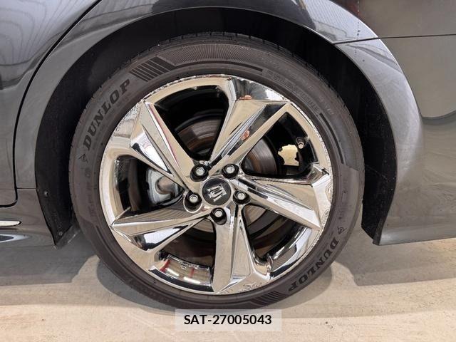 Toyota CROWN SEDAN 2019-11 4040136-12