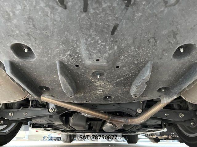 Toyota CROWN SEDAN 2017-06 4240229-18