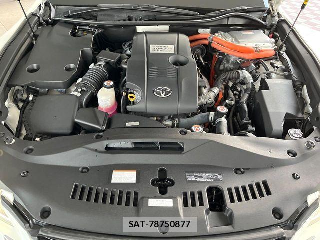 Toyota CROWN SEDAN 2017-06 4240229-19