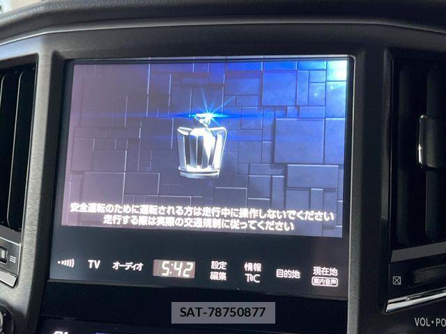 Toyota CROWN SEDAN 2017-06 4240229-3