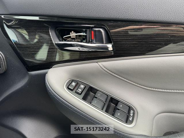 Toyota CROWN SEDAN 2016-09 4322090-21