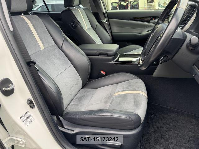 Toyota CROWN SEDAN 2016-09 4322090-22