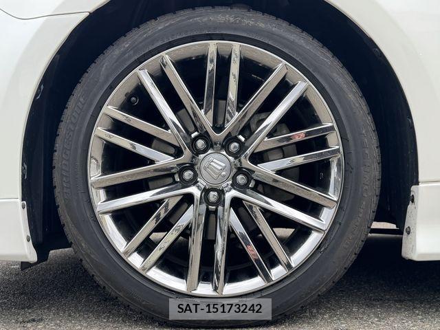 Toyota CROWN SEDAN 2016-09 4322090-29