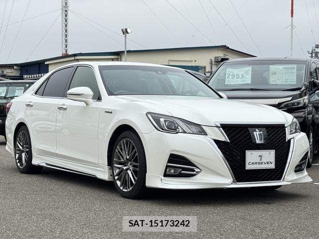Toyota CROWN SEDAN 2016-09 4322090-4