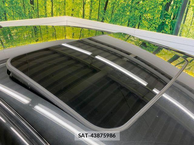 Toyota CROWN SEDAN 2019-04 4322064-3