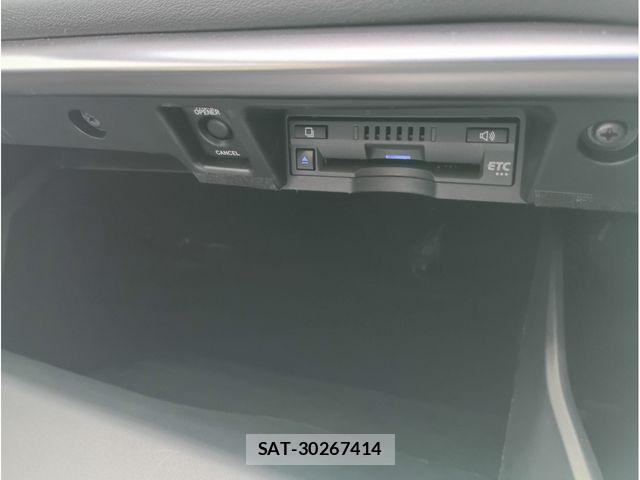 Toyota CROWN SEDAN 2021-02 4322067-23