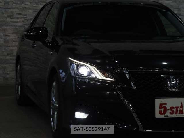 Toyota CROWN SEDAN 2017-06 4370281-10