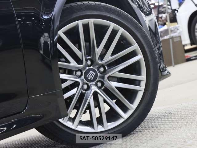 Toyota CROWN SEDAN 2017-06 4370281-14