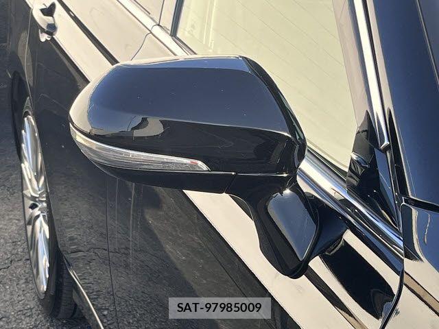 Toyota CROWN SEDAN 2019-02 4589669-22