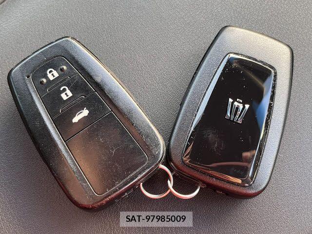 Toyota CROWN SEDAN 2019-02 4589669-25