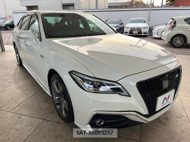 Toyota CROWN SEDAN 2018-07 4589680-16