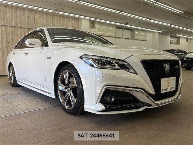 Toyota CROWN SEDAN 2019-06 4589663-15