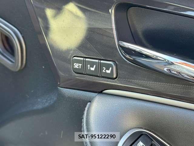 Toyota CROWN SEDAN 2013-04 4589743-6