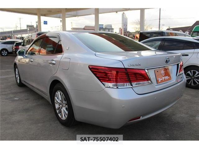 Toyota CROWN SEDAN 2013-12 4638481-11