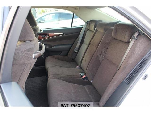 Toyota CROWN SEDAN 2013-12 4638481-28