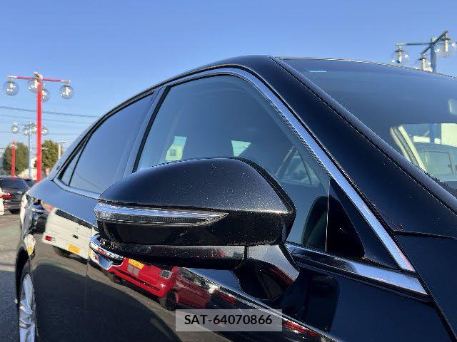 Toyota CROWN SEDAN 2014-11 4936186-24