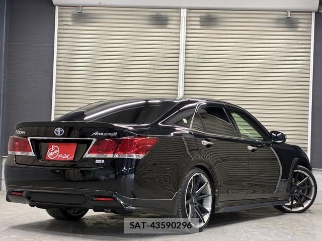 Toyota CROWN SEDAN 2013-03 4936256-9