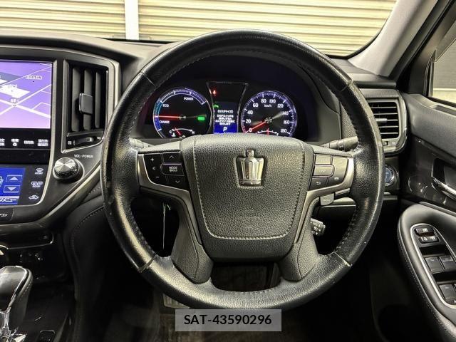 Toyota CROWN SEDAN 2013-03 4936256-20
