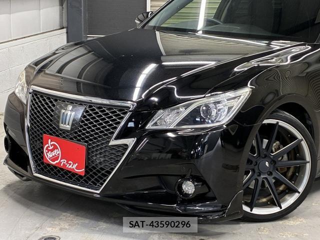 Toyota CROWN SEDAN 2013-03 4936256-2
