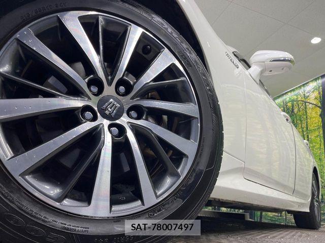 Toyota CROWN SEDAN 2018-06 4936179-13