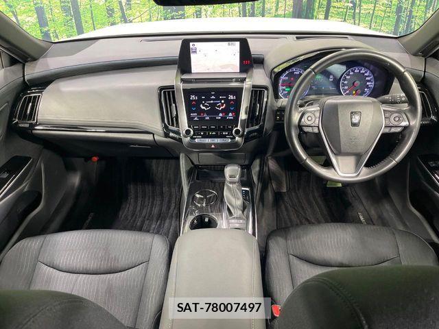 Toyota CROWN SEDAN 2018-06 4936179-1