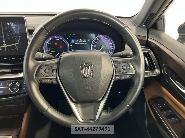 Toyota CROWN SEDAN 2022-03 4936044-10