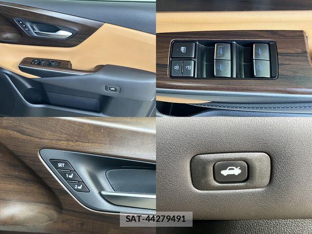 Toyota CROWN SEDAN 2022-03 4936044-12