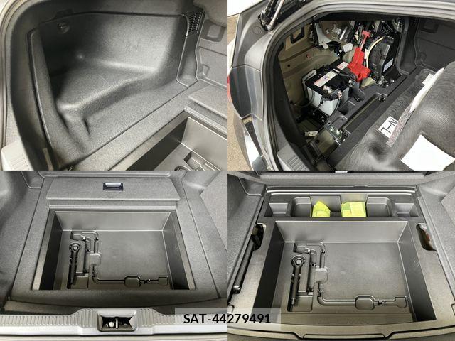 Toyota CROWN SEDAN 2022-03 4936044-27