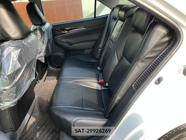 Toyota CROWN SEDAN 2017-03 5863806-20