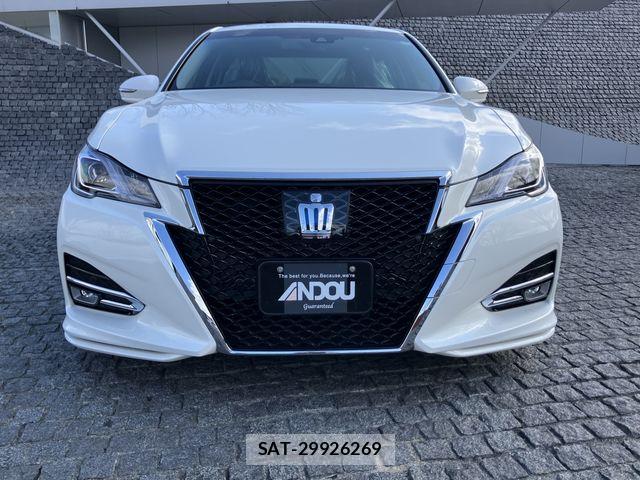 Toyota CROWN SEDAN 2017-03 5863806-5