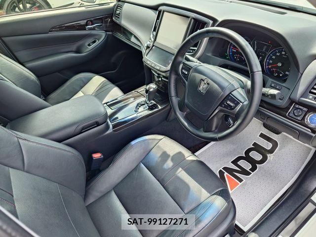 Toyota CROWN SEDAN 2016-02 5863858-10
