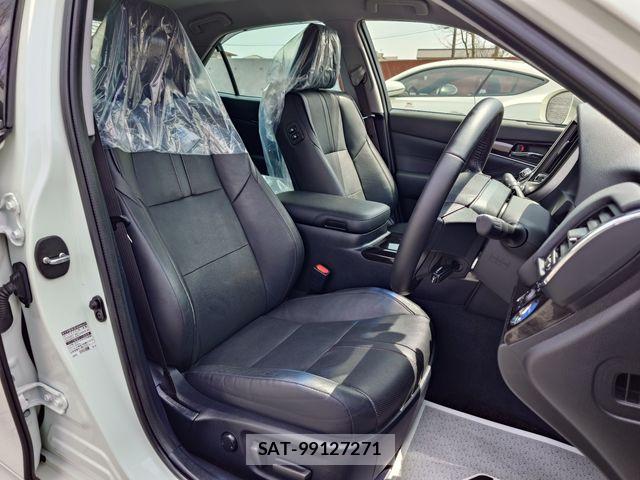 Toyota CROWN SEDAN 2016-02 5863858-11