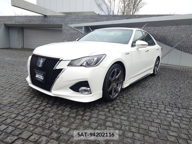Toyota CROWN SEDAN 2017-06 5863763-0