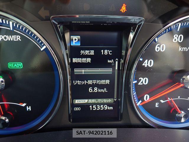 Toyota CROWN SEDAN 2017-06 5863763-13