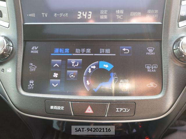 Toyota CROWN SEDAN 2017-06 5863763-16