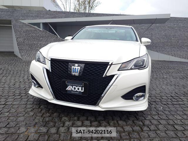 Toyota CROWN SEDAN 2017-06 5863763-5