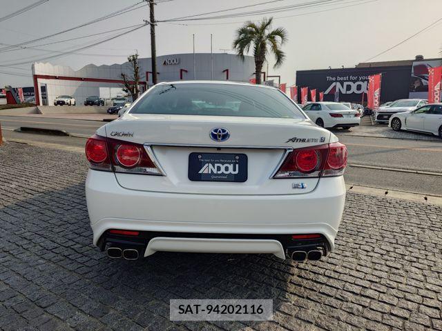 Toyota CROWN SEDAN 2017-06 5863763-6