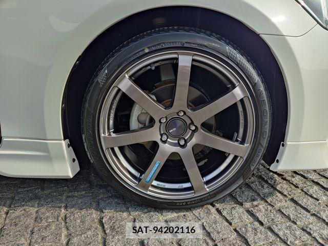 Toyota CROWN SEDAN 2017-06 5863763-7