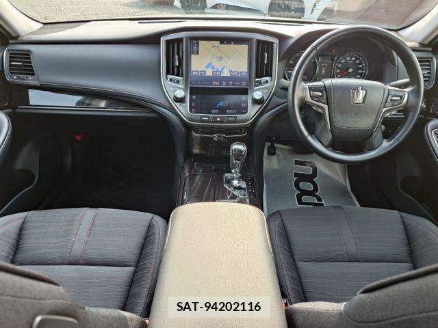Toyota CROWN SEDAN 2017-06 5863763-8